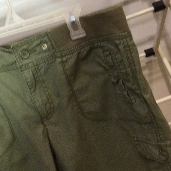 Faded Glory Green Cargo Shorts - Picture 4 of 9